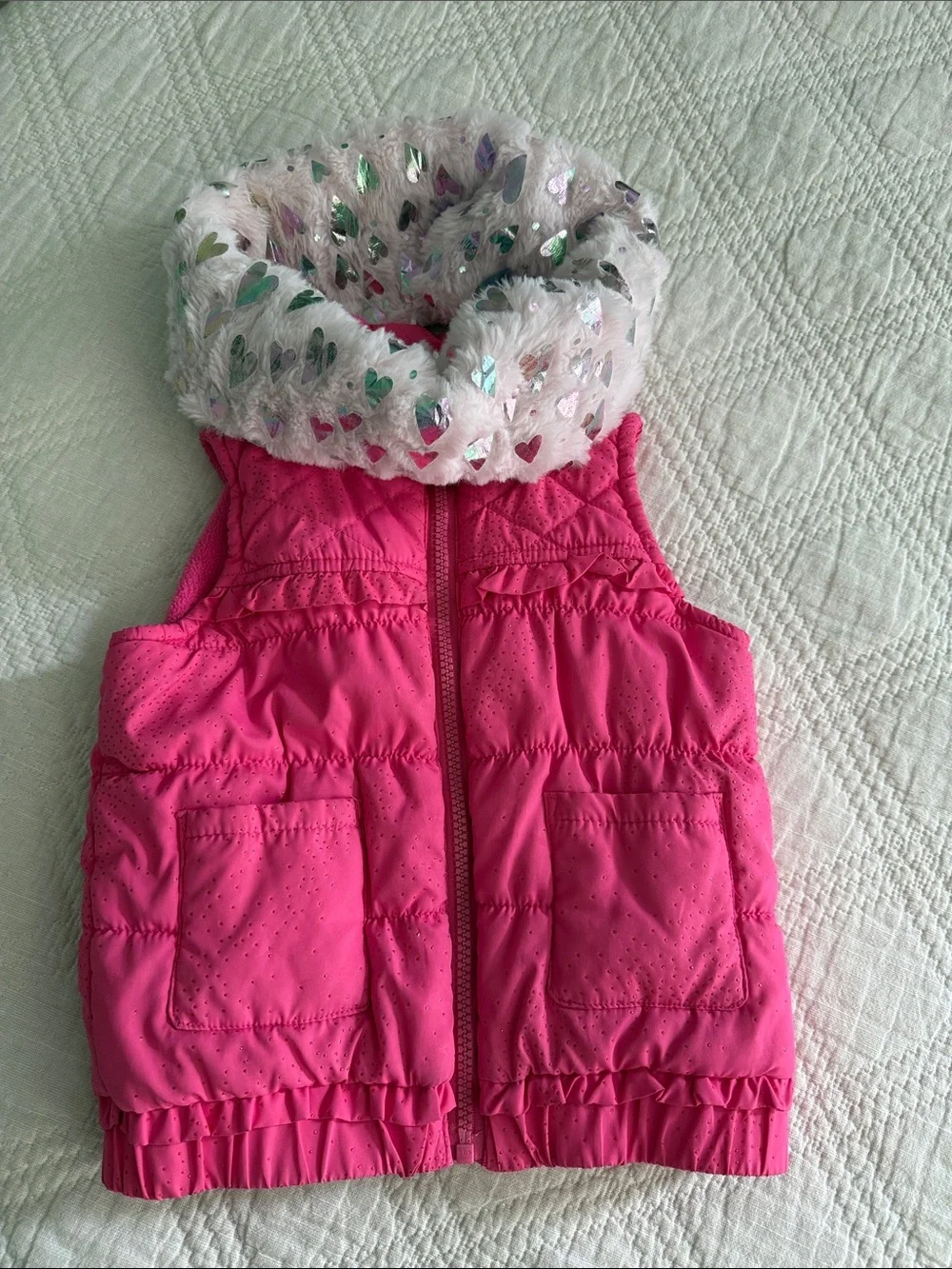 The Children’s Place Pink Quilted Puffer Vest + Heart Print Infinity Scarf 4T